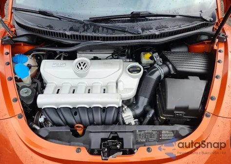 2010 Volkswagen New Beetle z USA, uszkodzony, nr VIN 3VWRG3AG0AM023077